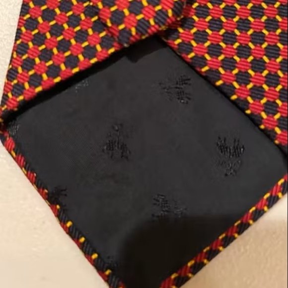 Brooks Brothers Makers All Silk Tie Black with Red and Gold - Picture 3 of 3